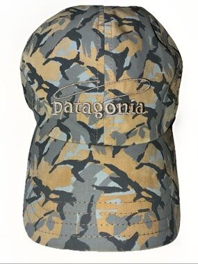 Patagonia- RARE Casting Fishing Logo Longbill Cap in Camouflage Gray/Tan OS
